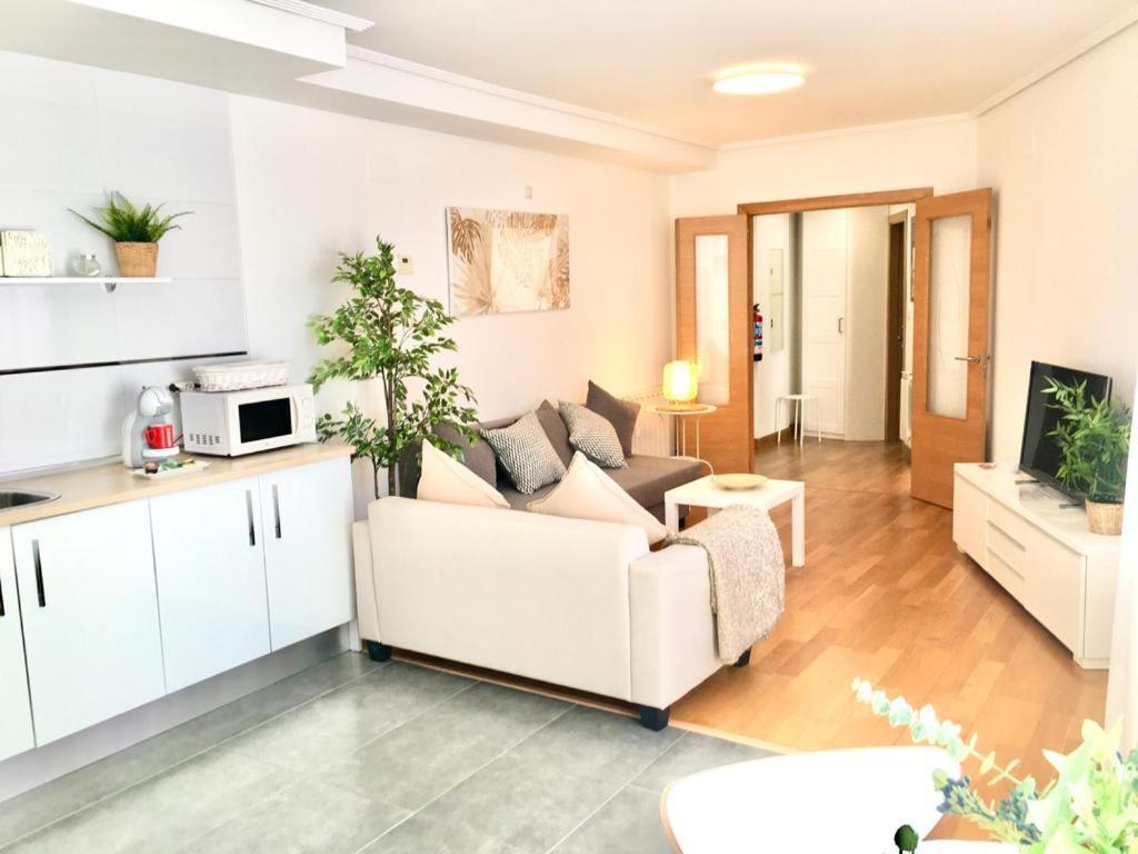 Apartamento 1 Centrico Garaje Wi-Fi Para Trabajar Apartment Castro Urdiales Exterior photo